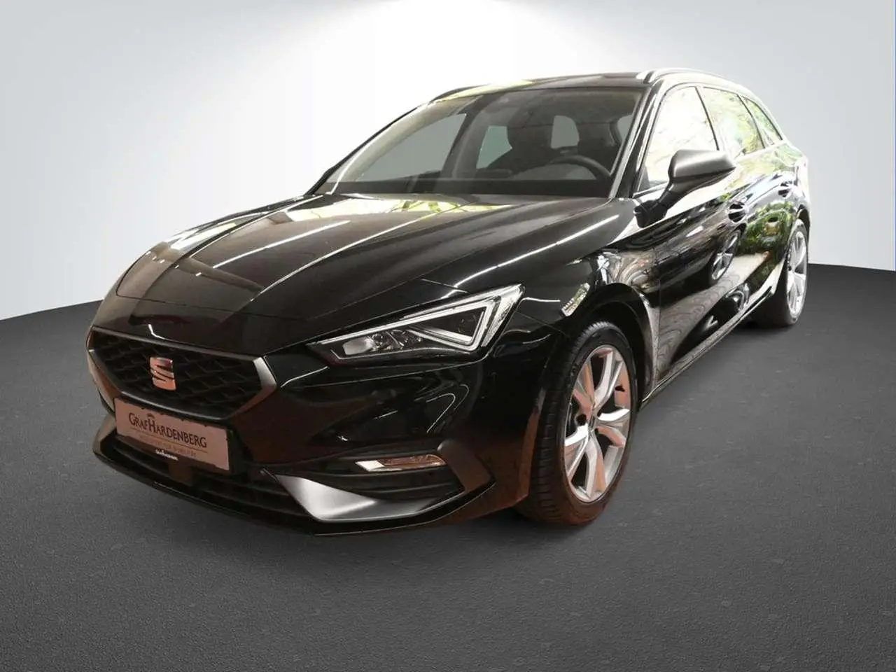 Photo 1 : Seat Leon 2023 Petrol