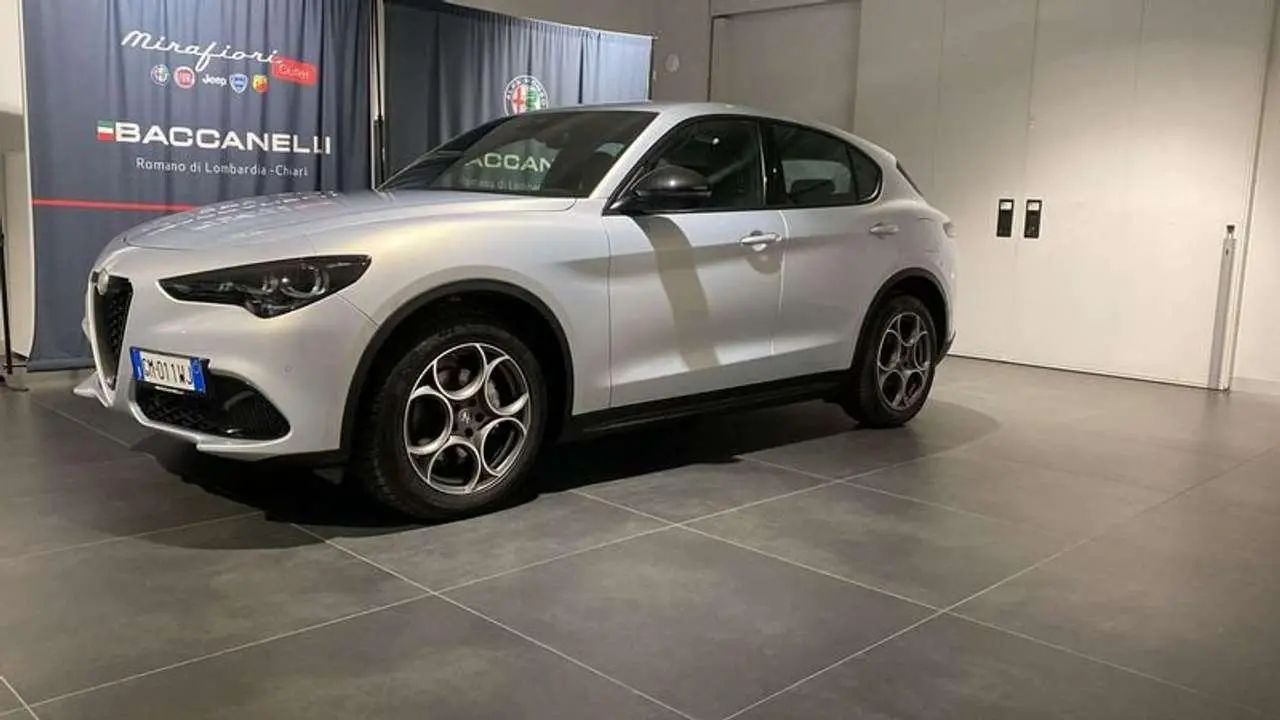 Photo 1 : Alfa Romeo Stelvio 2023 Diesel