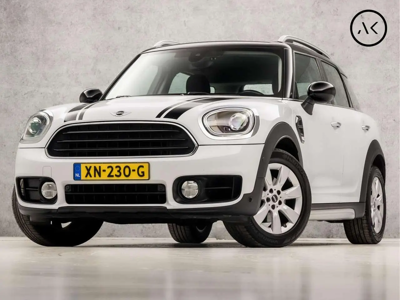 Photo 1 : Mini Cooper 2018 Petrol