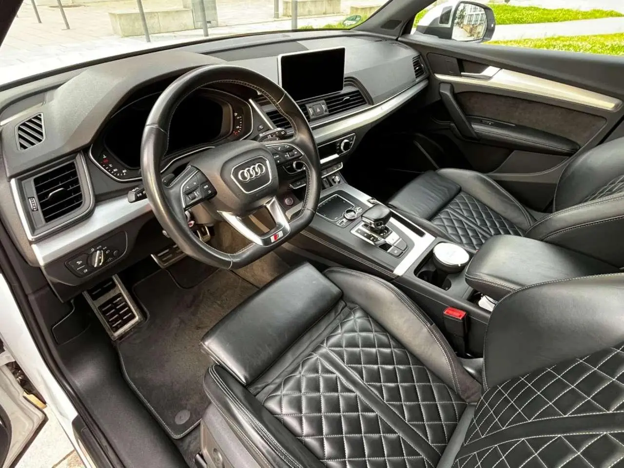 Photo 1 : Audi Sq5 2018 Essence