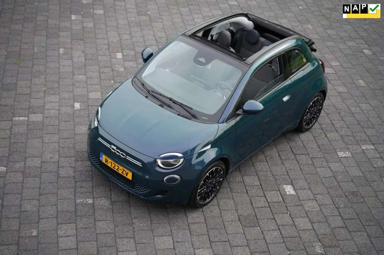 Photo 1 : Fiat 500c 2022 Électrique