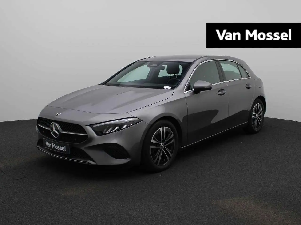 Photo 1 : Mercedes-benz Classe A 2023 Essence