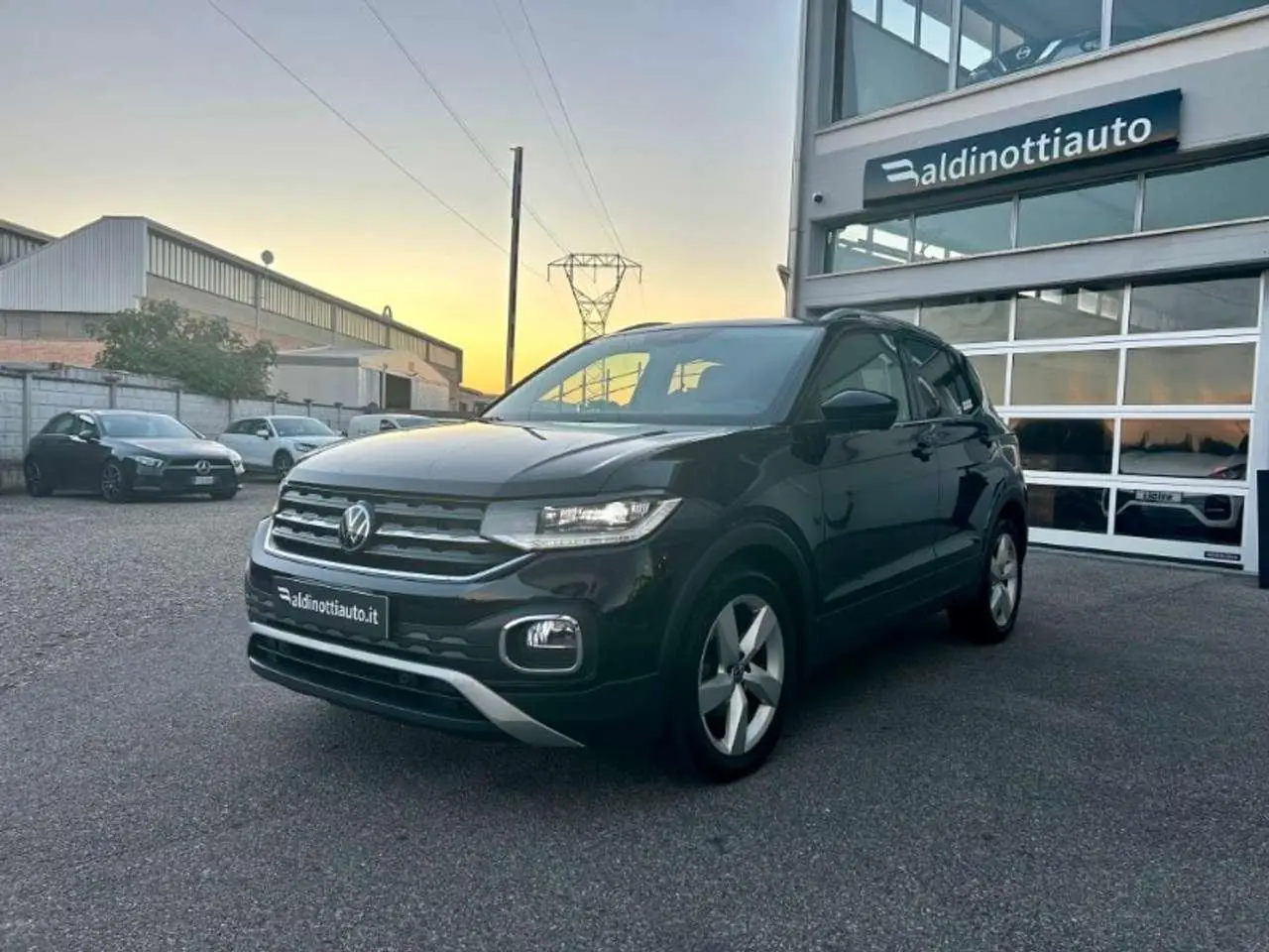 Photo 1 : Volkswagen T-cross 2022 Essence