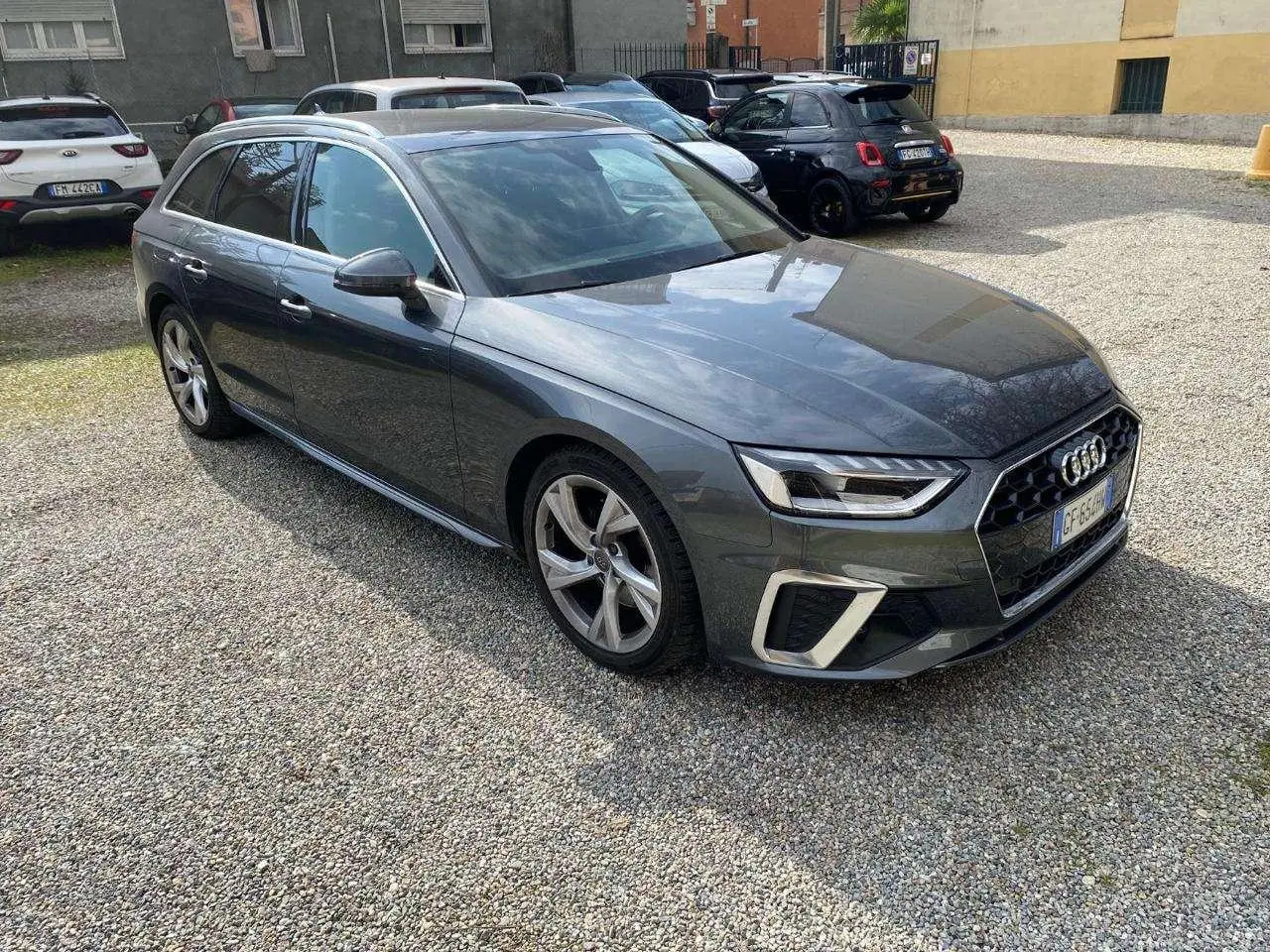 Photo 1 : Audi A4 2019 Hybrid