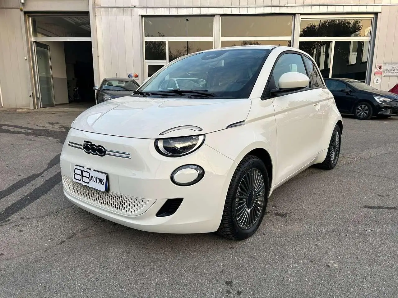 Photo 1 : Fiat 500 2022 Électrique