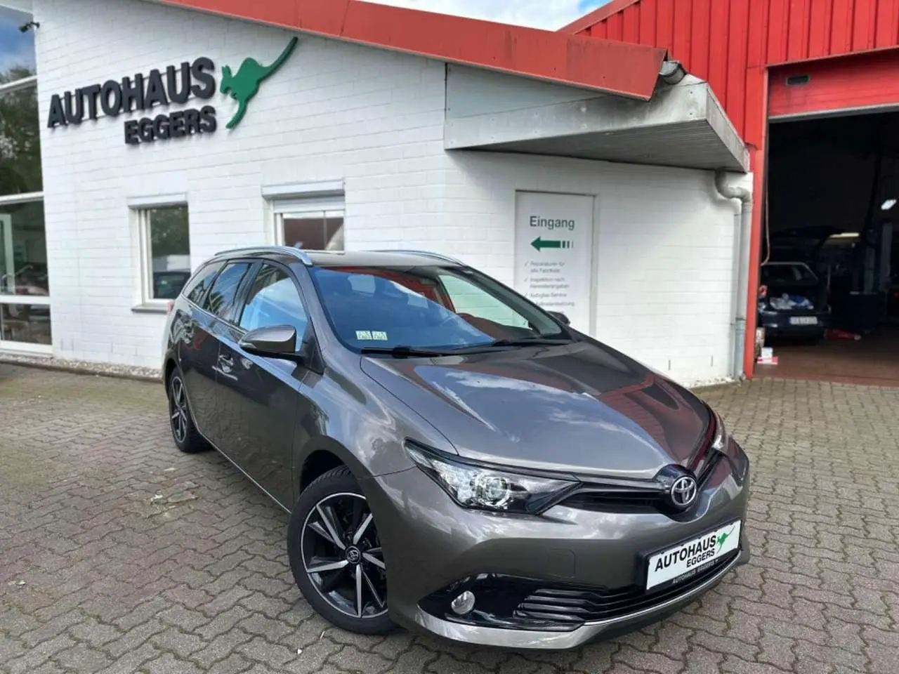 Photo 1 : Toyota Auris 2018 Essence