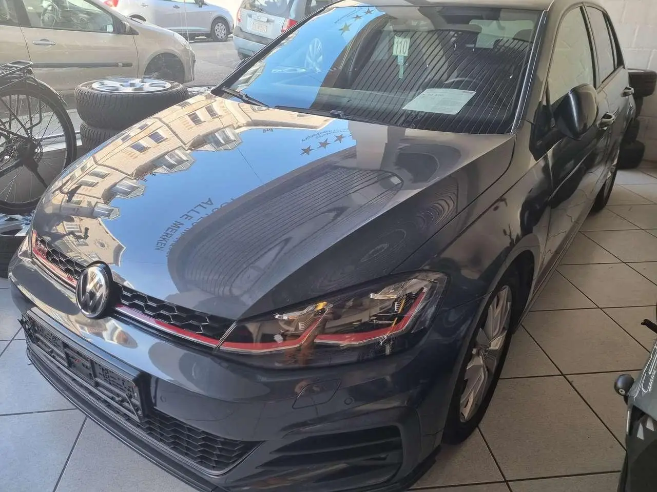 Photo 1 : Volkswagen Golf 2019 Petrol