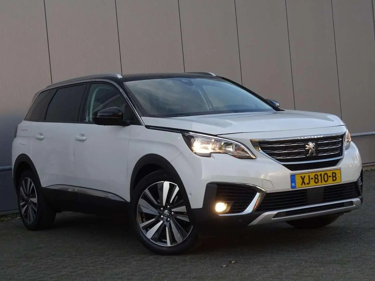 Photo 1 : Peugeot 5008 2019 Petrol