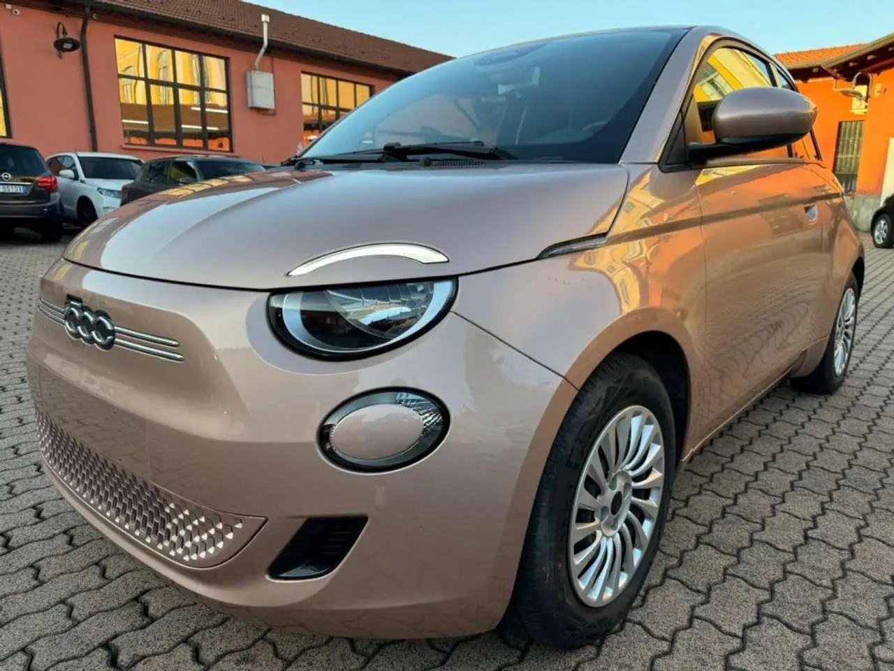 Photo 1 : Fiat 500 2022 Electric