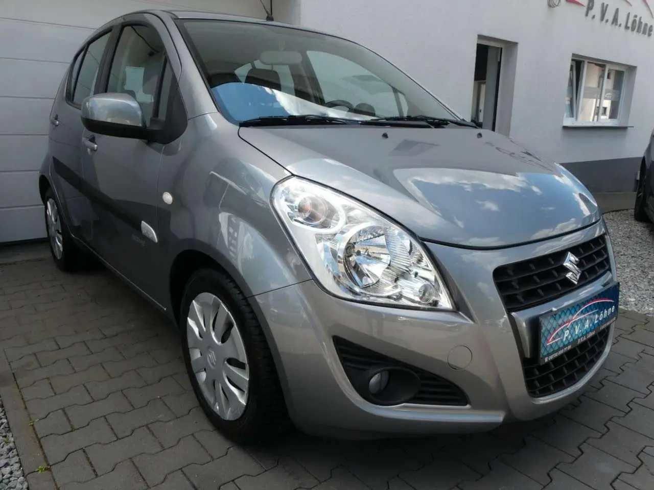 Photo 1 : Suzuki Splash 2015 Petrol