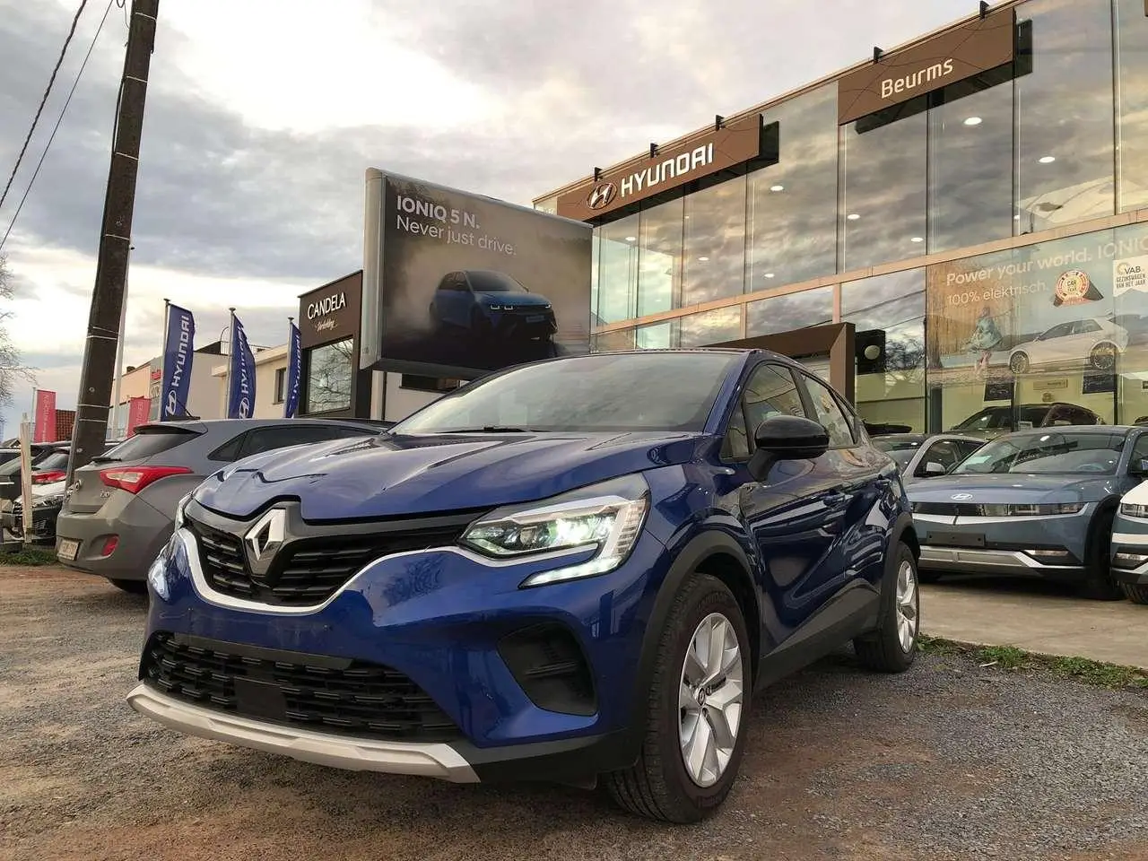 Photo 1 : Renault Captur 2022 Essence