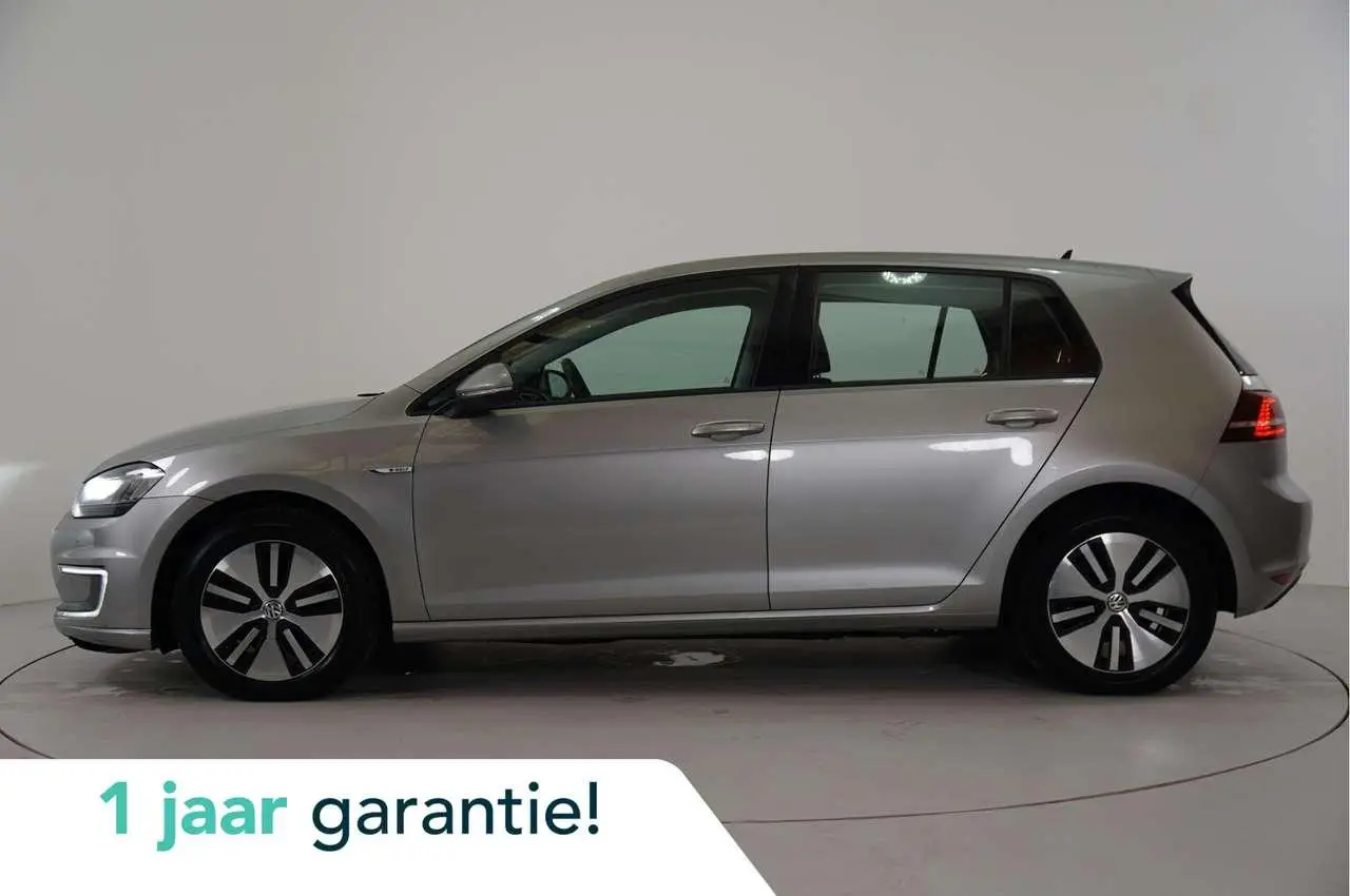 Photo 1 : Volkswagen Golf 2016 Electric