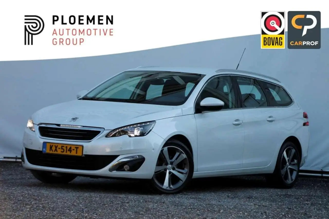 Photo 1 : Peugeot 308 2016 Petrol