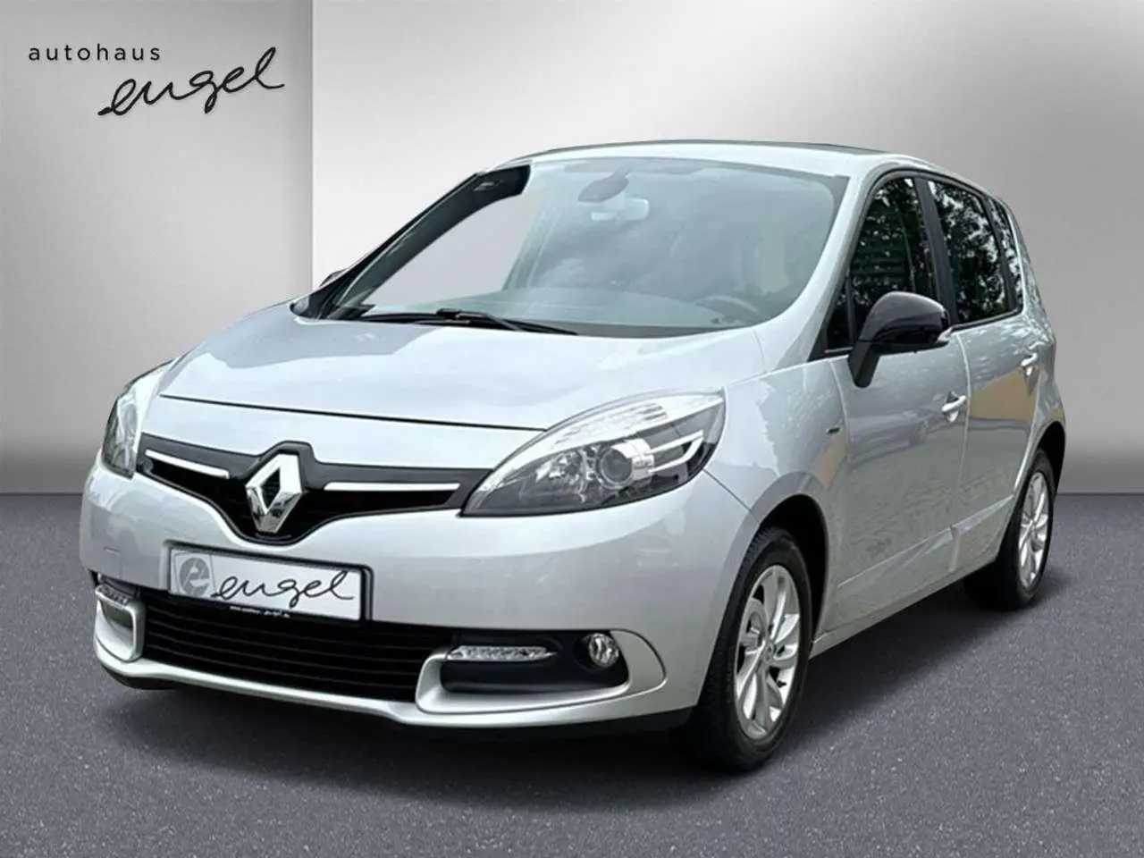 Photo 1 : Renault Scenic 2016 Diesel