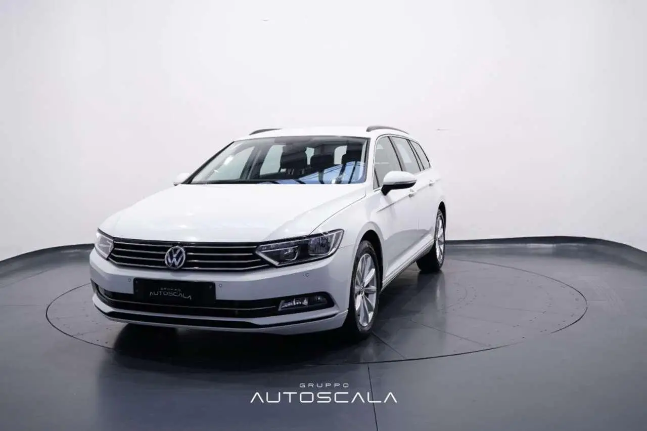 Photo 1 : Volkswagen Passat 2019 Diesel