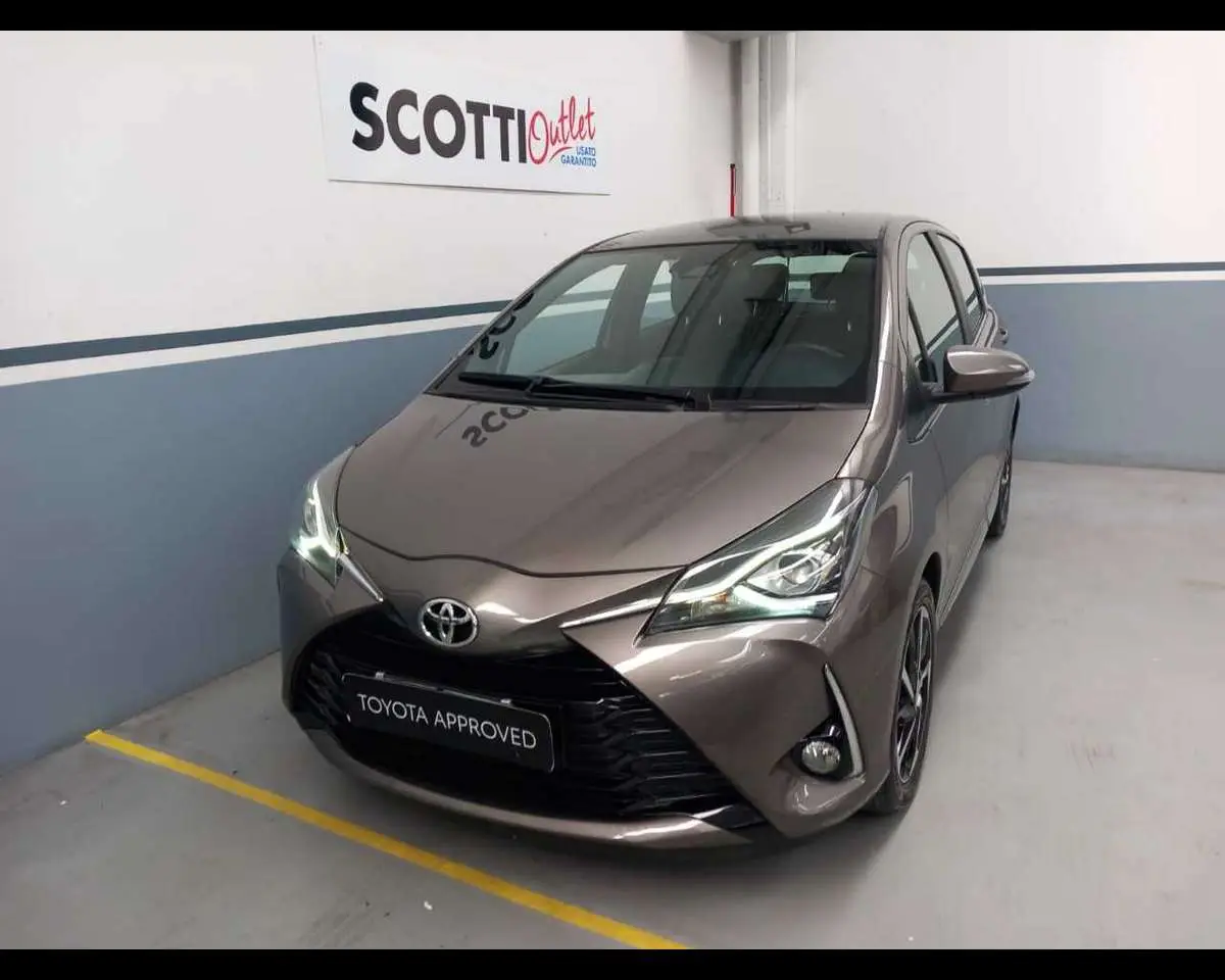 Photo 1 : Toyota Yaris 2019 Petrol