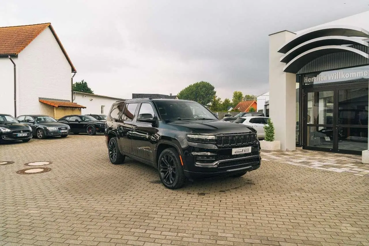 Photo 1 : Jeep Wagoneer 2024 Petrol