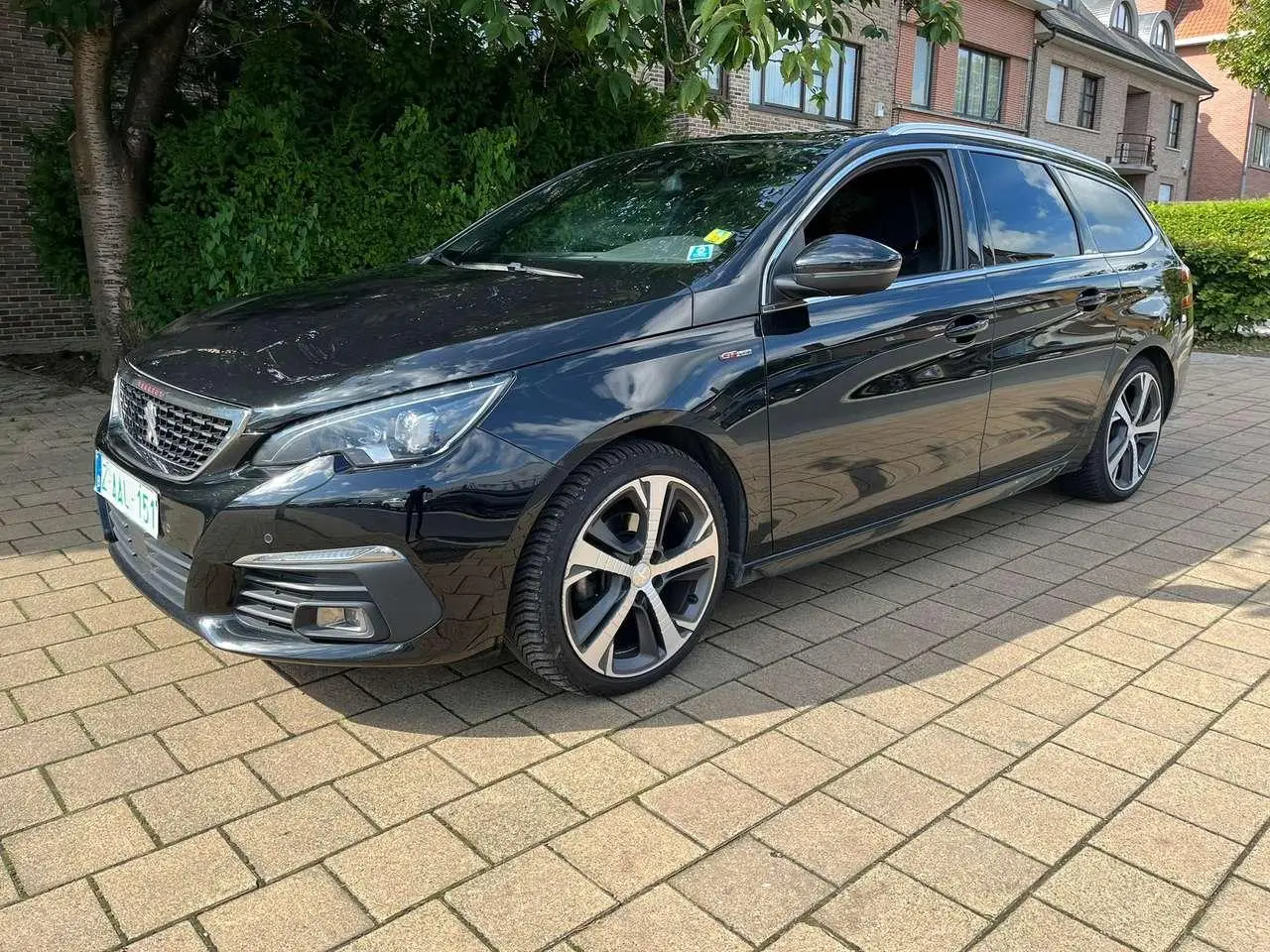 Photo 1 : Peugeot 308 2018 Petrol