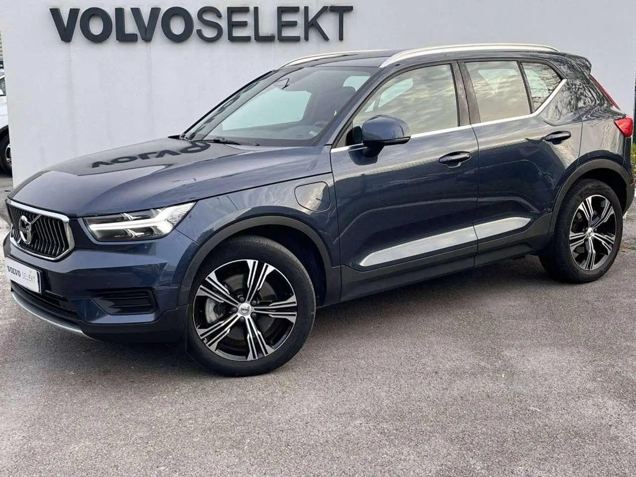 Photo 1 : Volvo Xc40 2021 Hybride