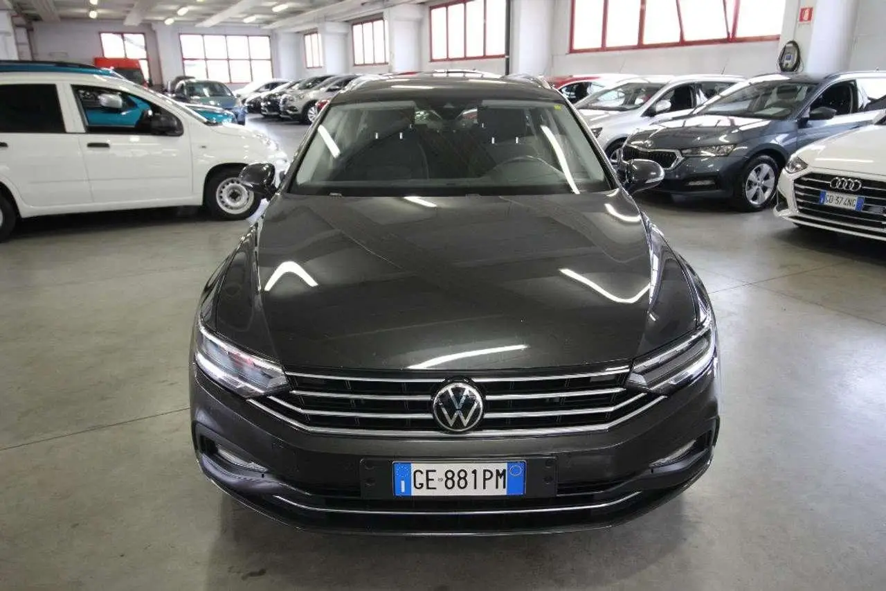 Photo 1 : Volkswagen Passat 2021 Diesel