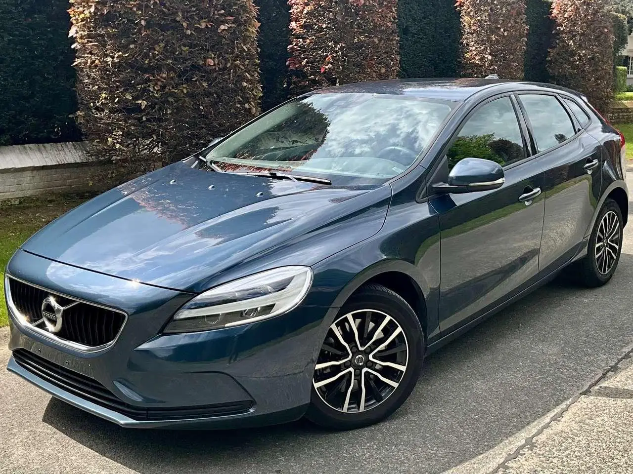 Photo 1 : Volvo V40 2019 Diesel