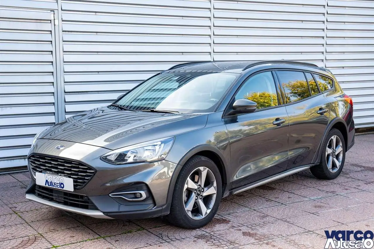 Photo 1 : Ford Focus 2019 Petrol