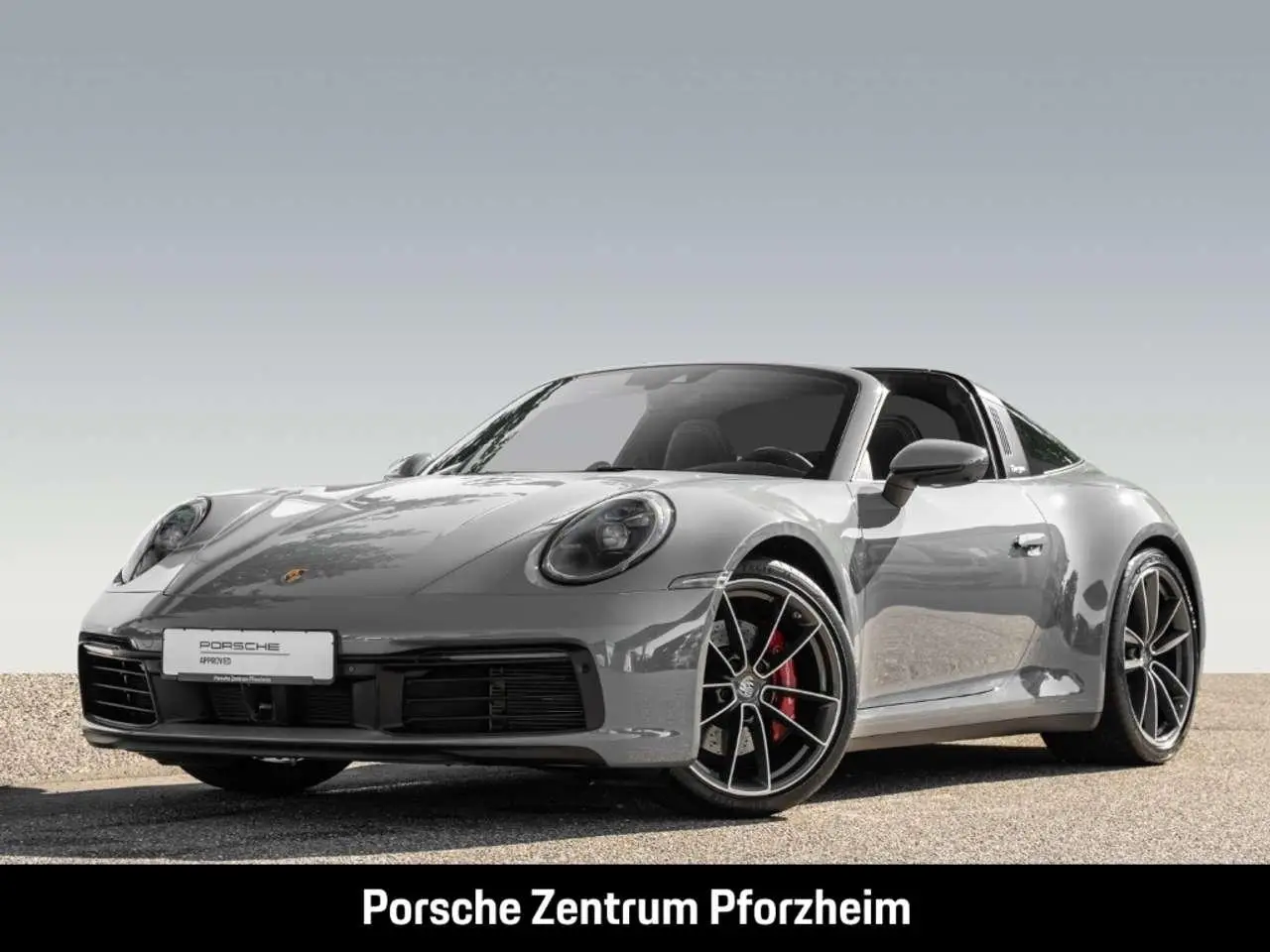 Photo 1 : Porsche 992 2023 Essence