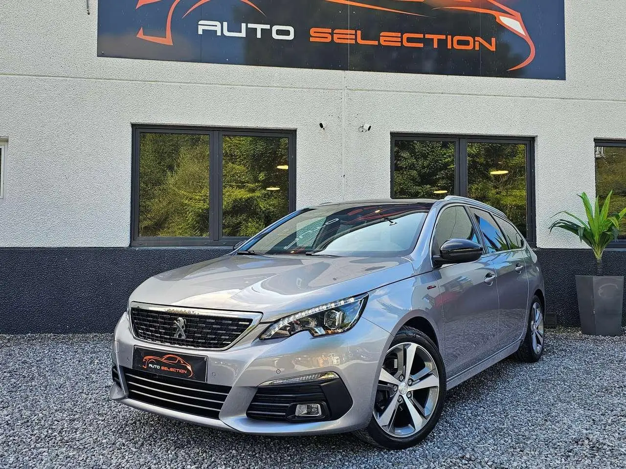 Photo 1 : Peugeot 308 2019 Petrol