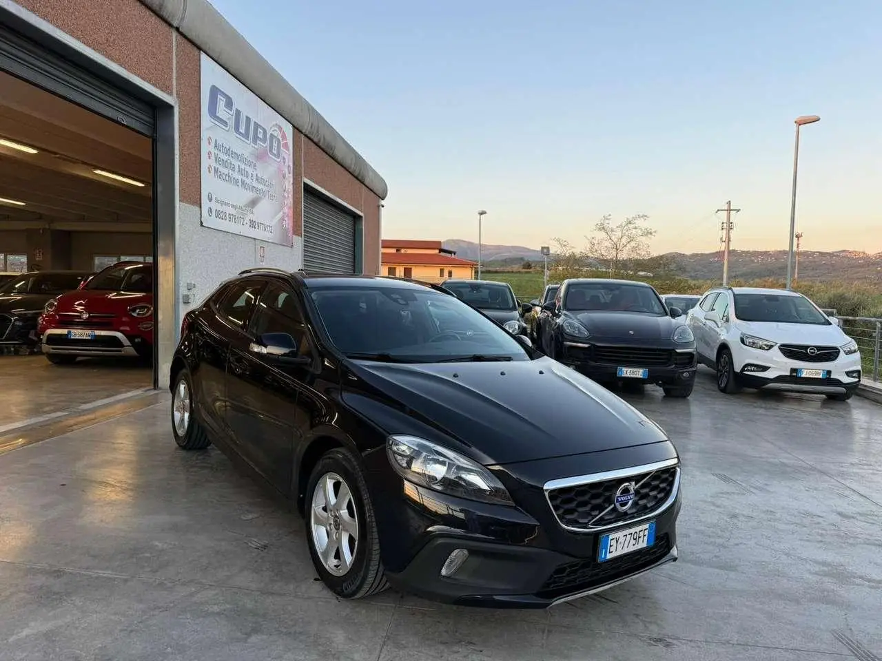 Photo 1 : Volvo V40 2015 Diesel