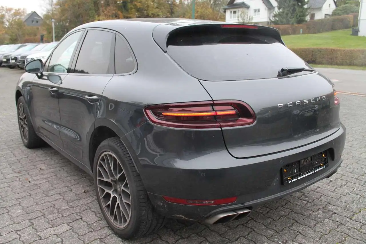 Photo 1 : Porsche Macan 2016 Essence