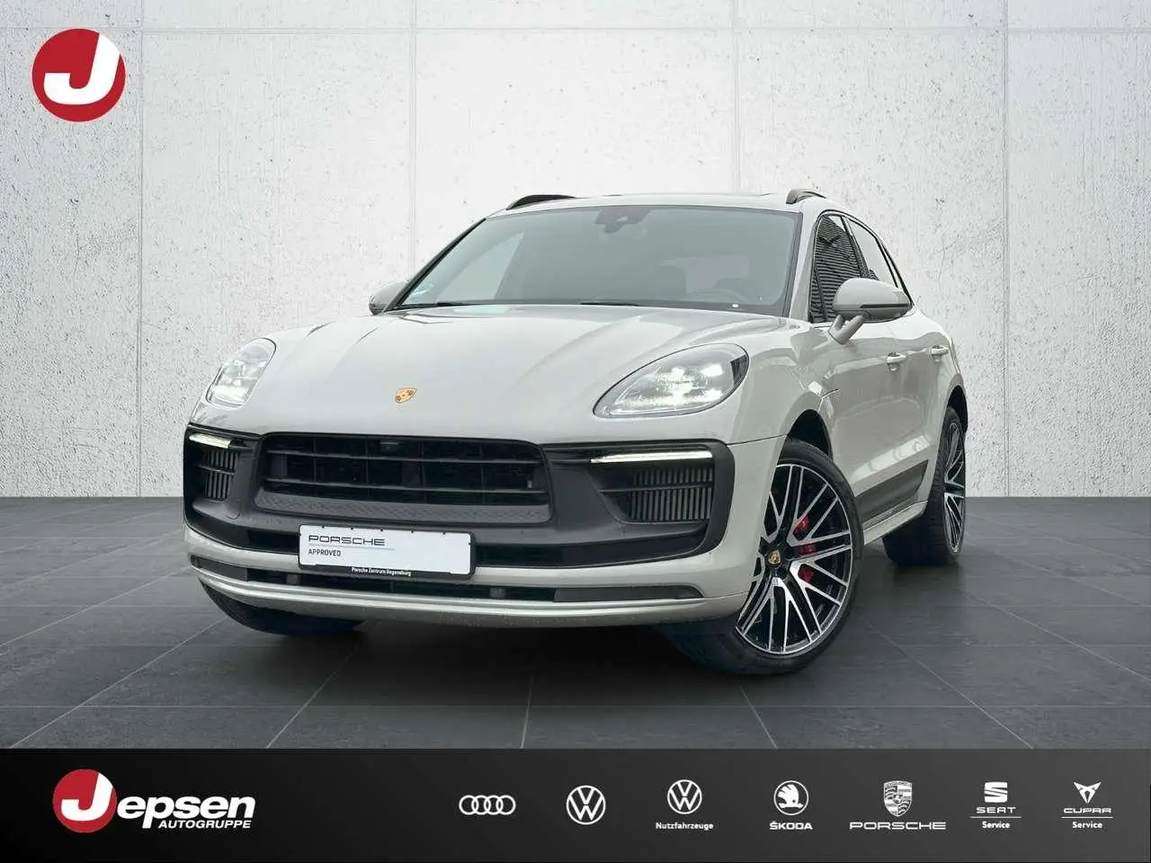 Photo 1 : Porsche Macan 2023 Essence