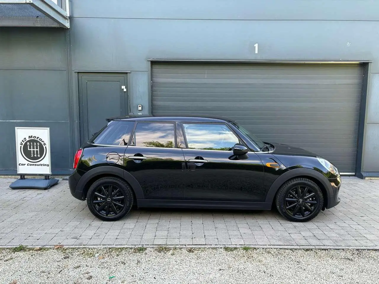 Photo 1 : Mini Cooper 2016 Petrol