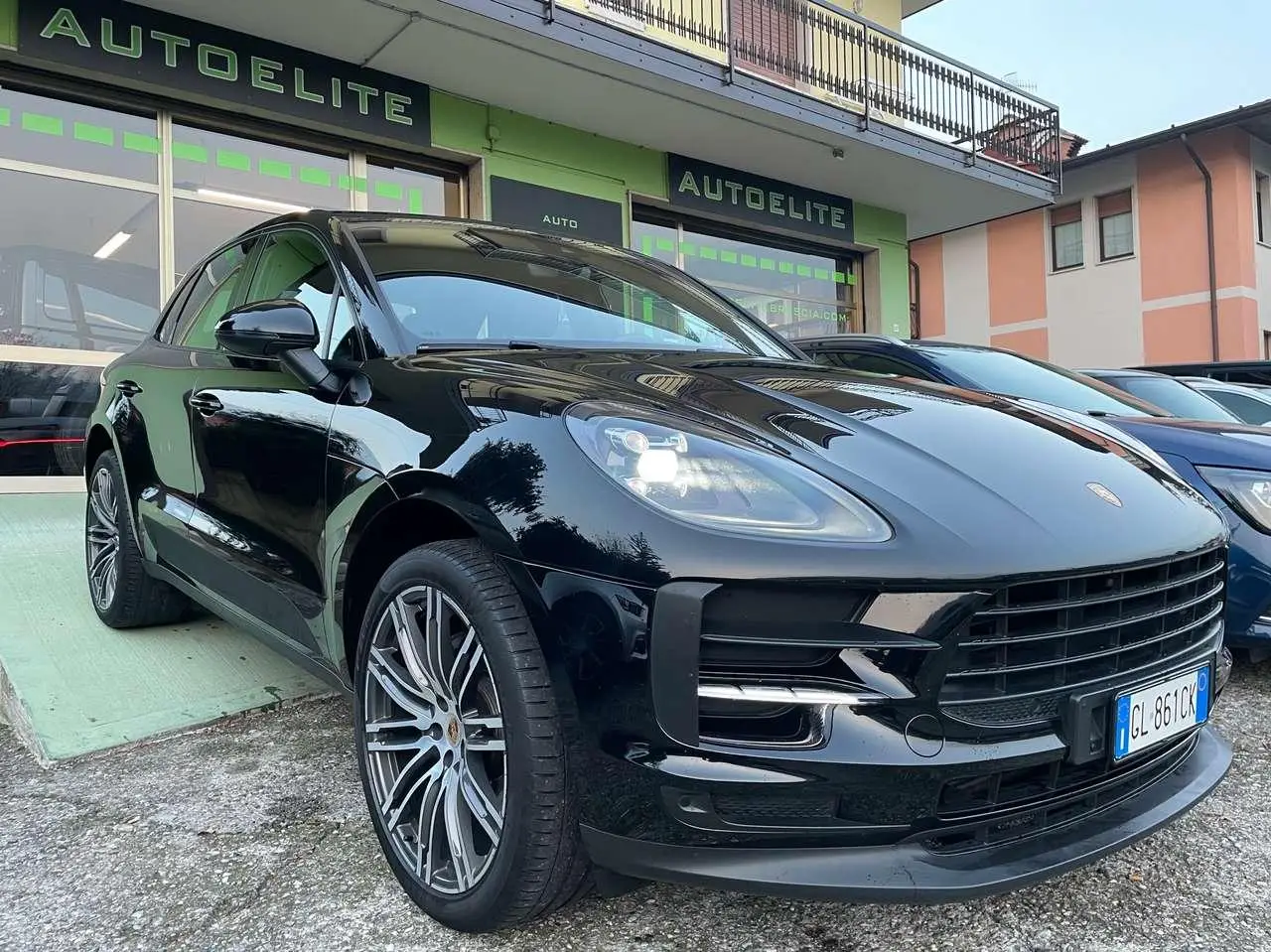 Photo 1 : Porsche Macan 2019 Petrol