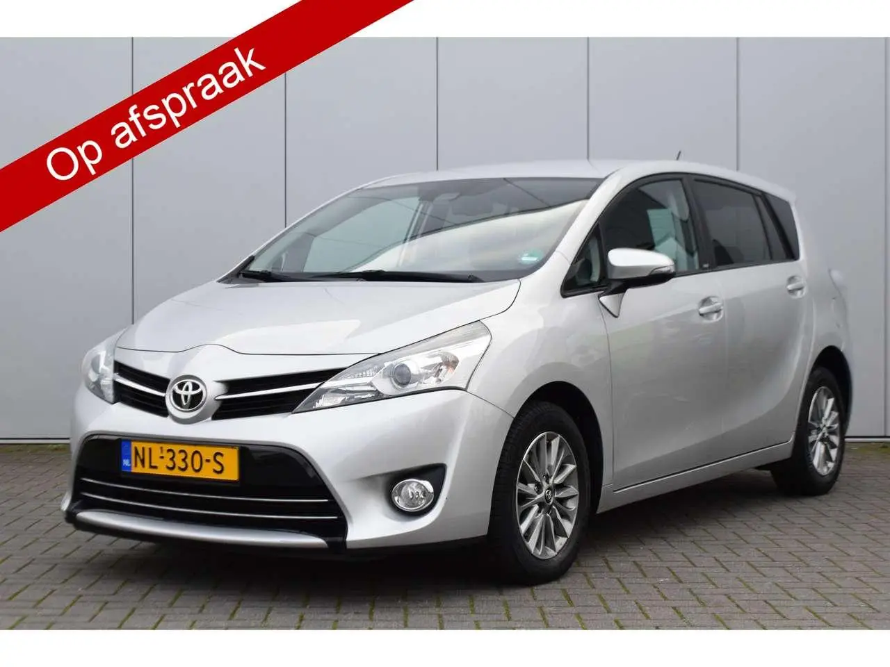 Photo 1 : Toyota Verso 2017 Diesel