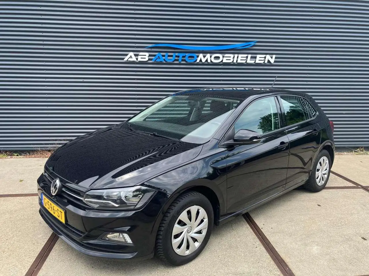 Photo 1 : Volkswagen Polo 2019 Petrol