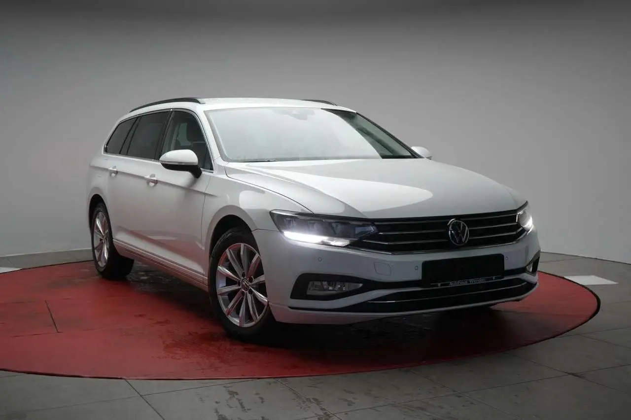 Photo 1 : Volkswagen Passat 2021 Diesel