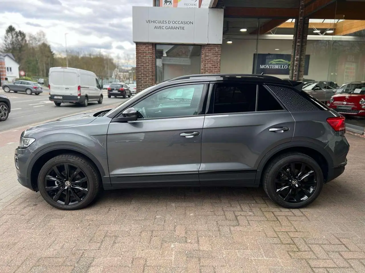 Photo 1 : Volkswagen T-roc 2021 Petrol