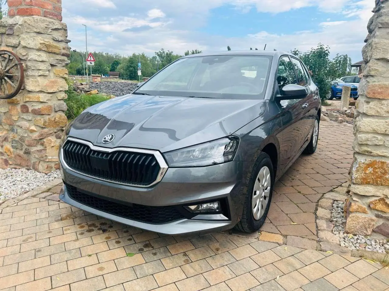 Photo 1 : Skoda Fabia 2023 Petrol