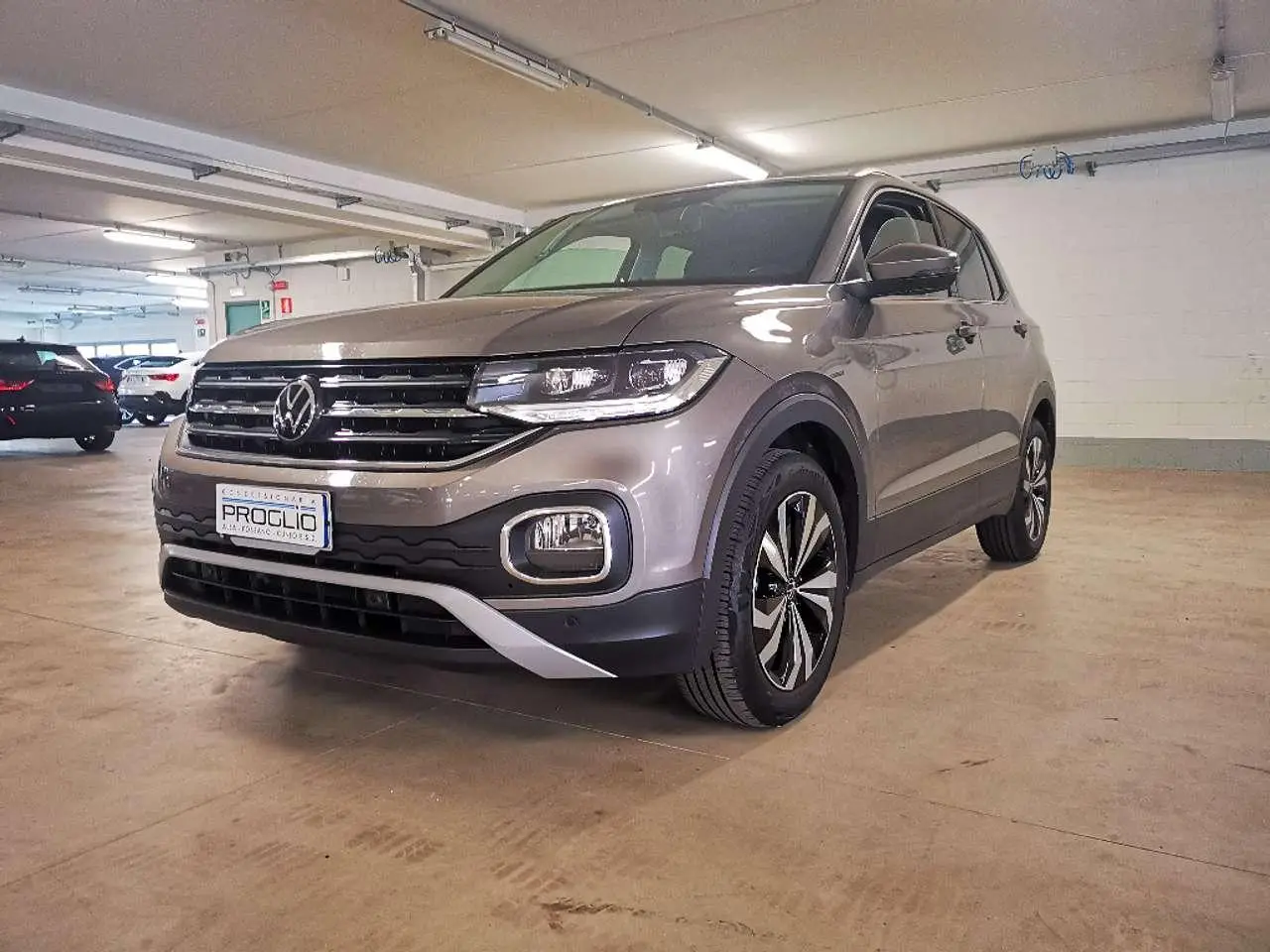 Photo 1 : Volkswagen T-cross 2021 Essence