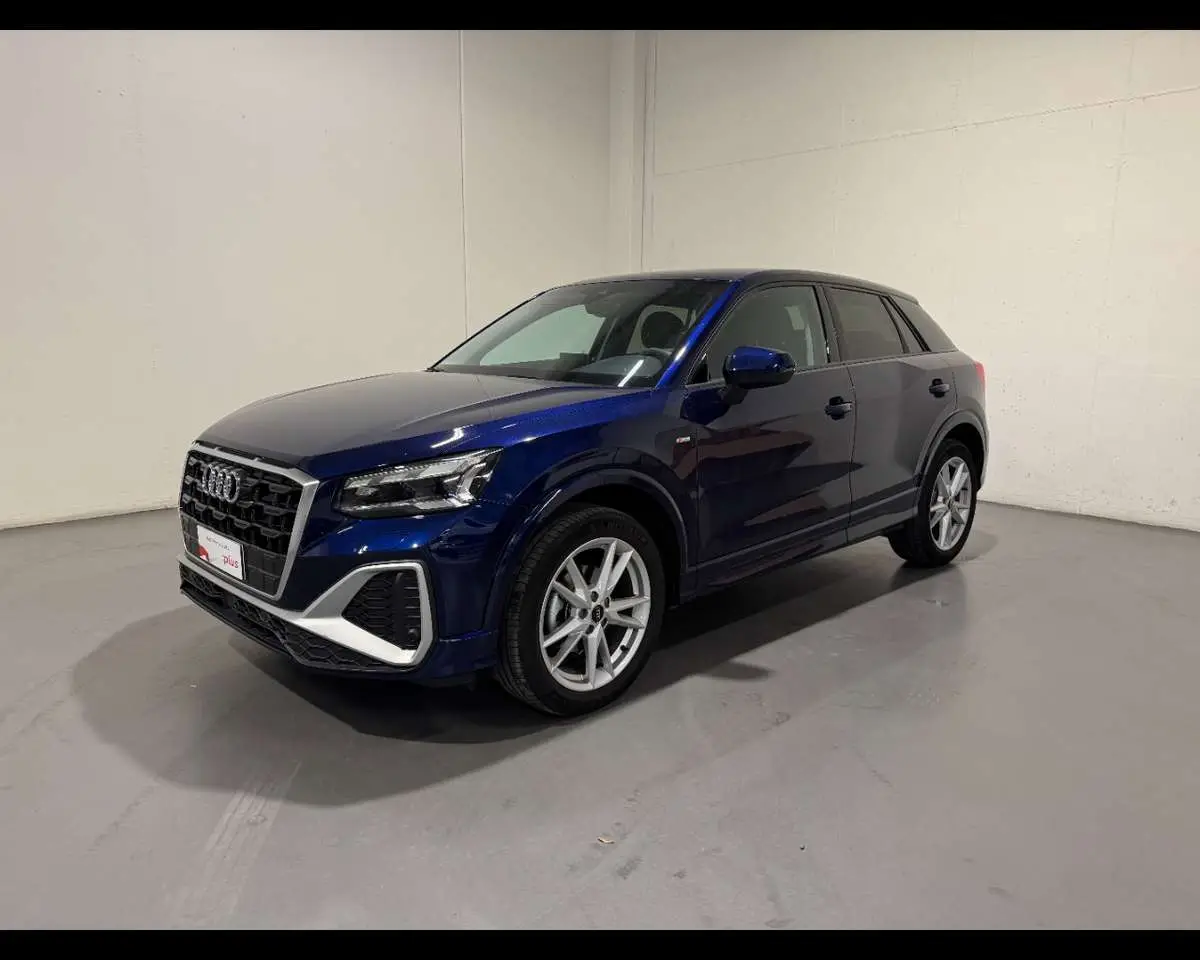 Photo 1 : Audi Q2 2024 Diesel