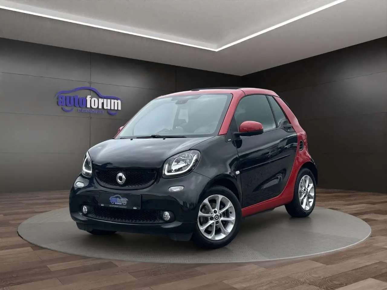 Photo 1 : Smart Fortwo 2017 Petrol