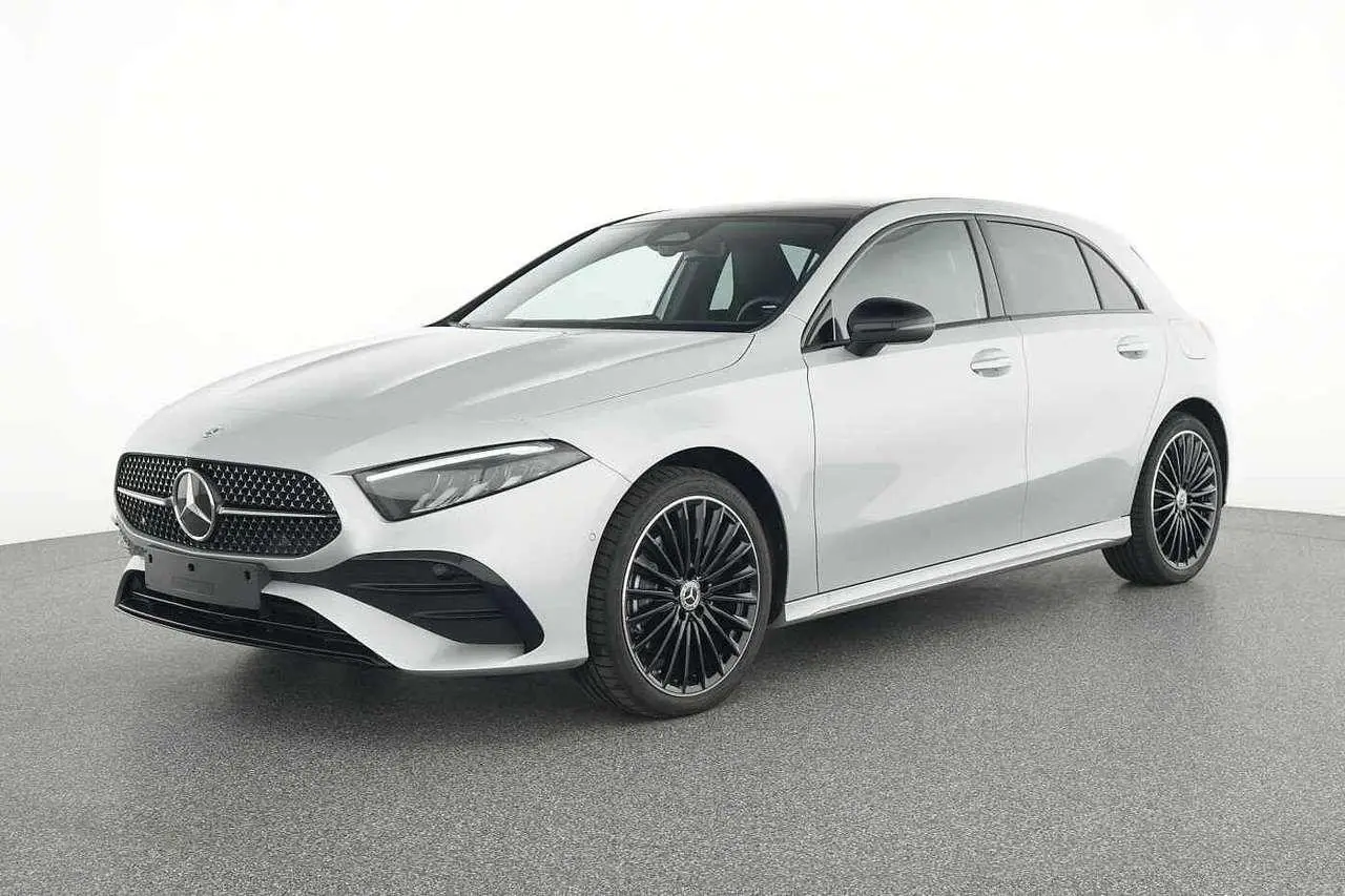 Photo 1 : Mercedes-benz Classe A 2023 Hybride