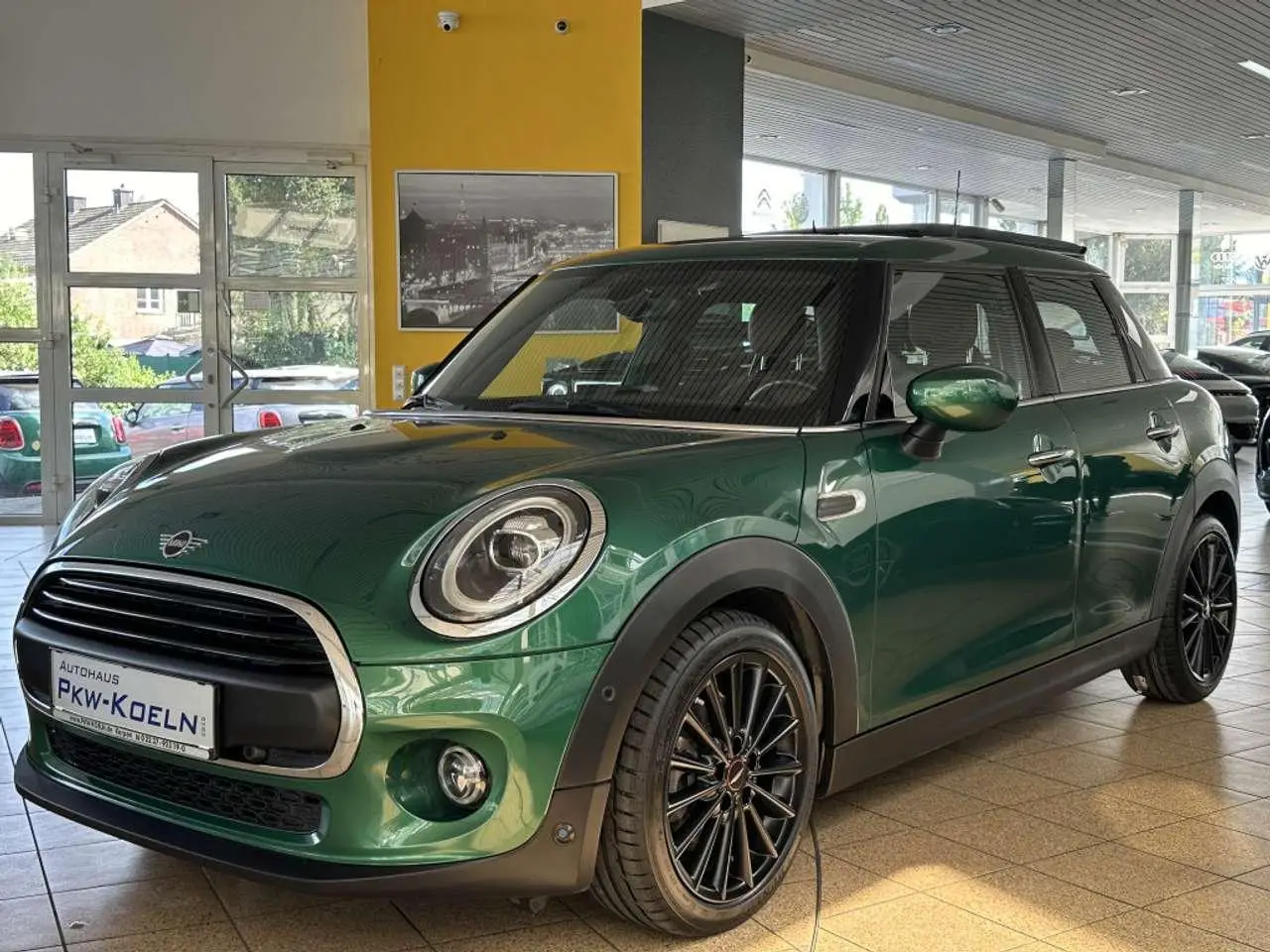 Photo 1 : Mini One 2020 Petrol