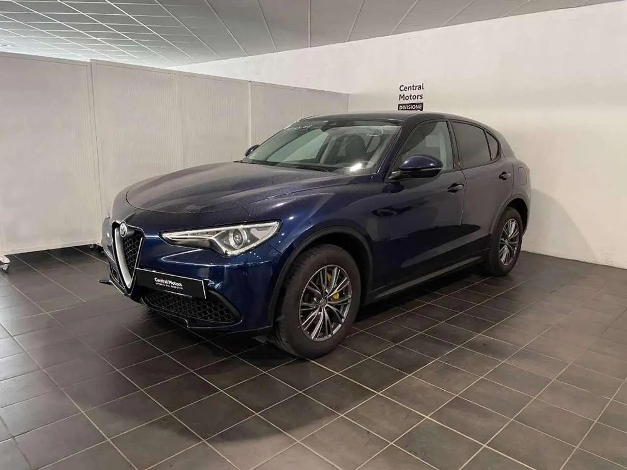 Photo 1 : Alfa Romeo Stelvio 2017 Petrol