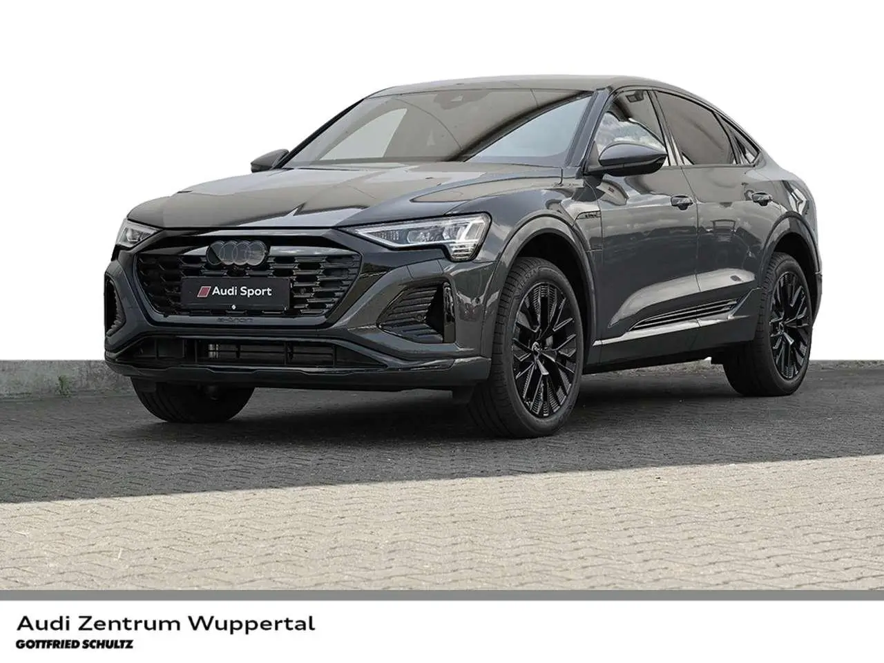 Photo 1 : Audi Q8 2024 Électrique