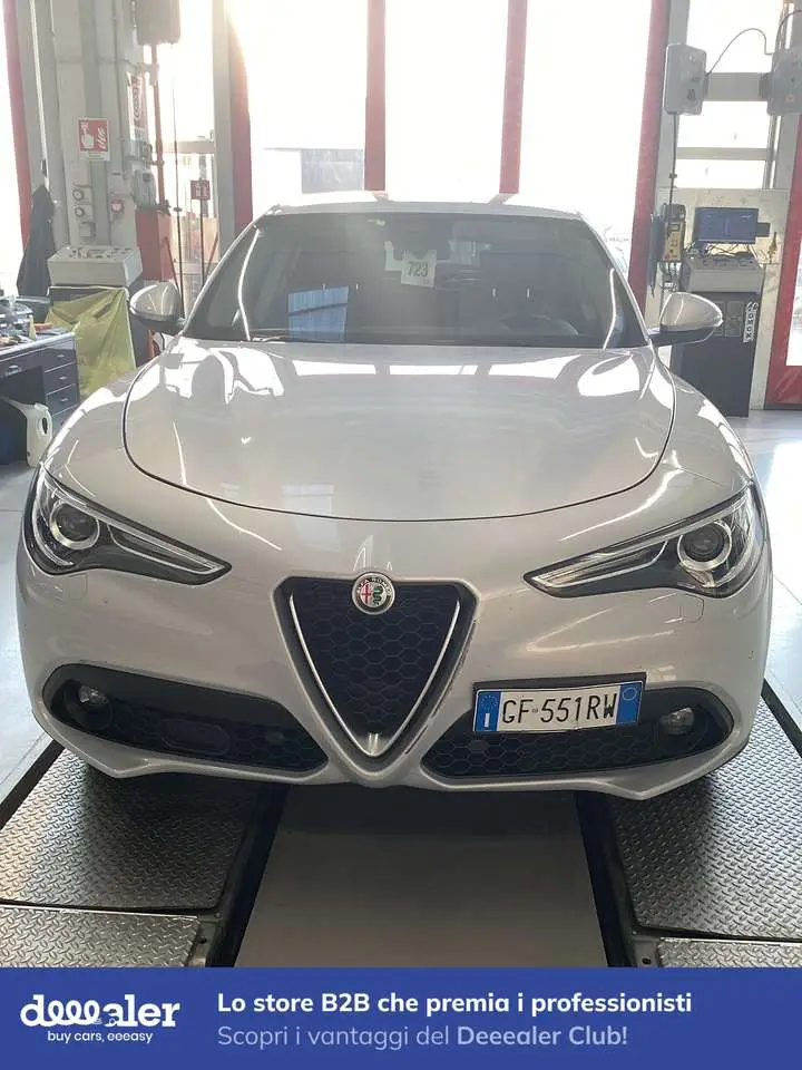 Photo 1 : Alfa Romeo Stelvio 2021 Diesel