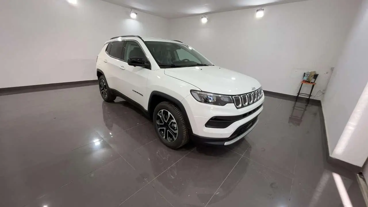 Photo 1 : Jeep Compass 2024 Diesel