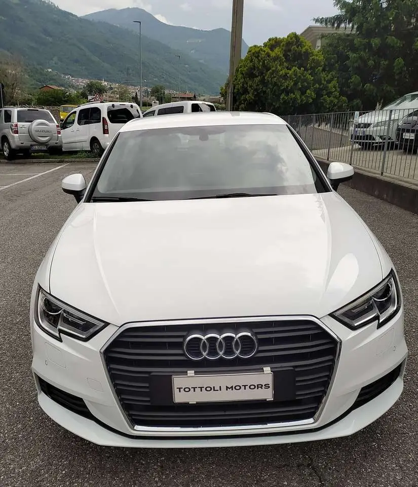 Photo 1 : Audi A3 2019 Autres