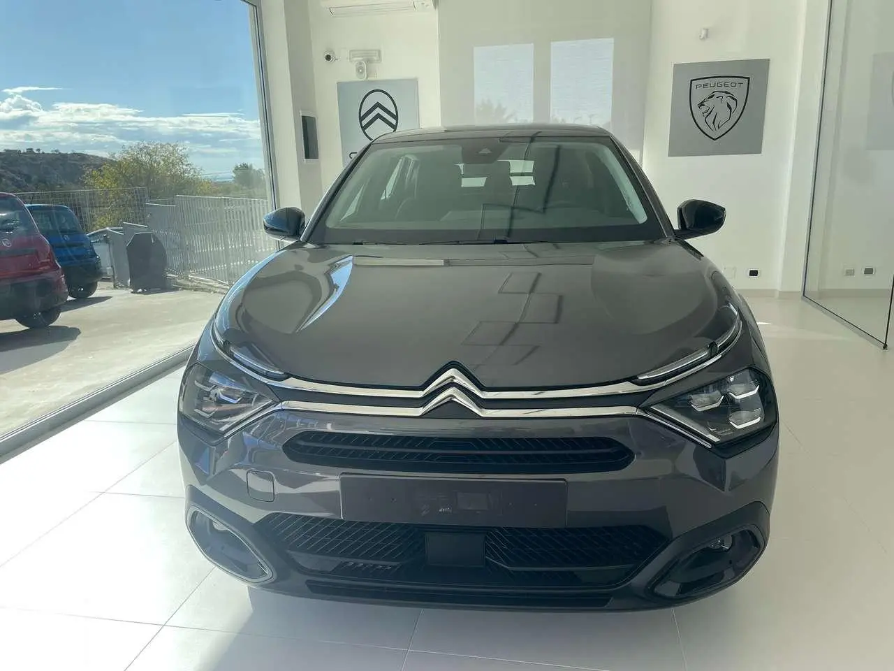 Photo 1 : Citroen C4 2024 Essence