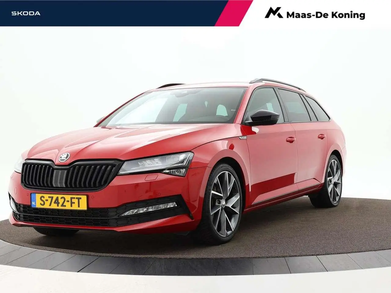 Photo 1 : Skoda Superb 2023 Petrol